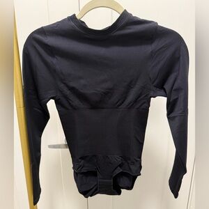 Pinsy Butter Sculpt L/S Bodysuit M in Black